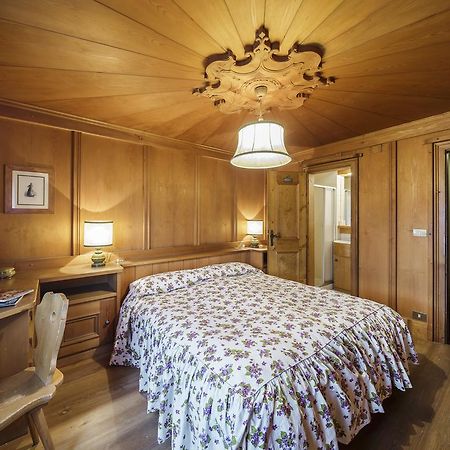 Villa Riadezeto - Stayincortina Cortina d'Ampezzo Bagian luar foto