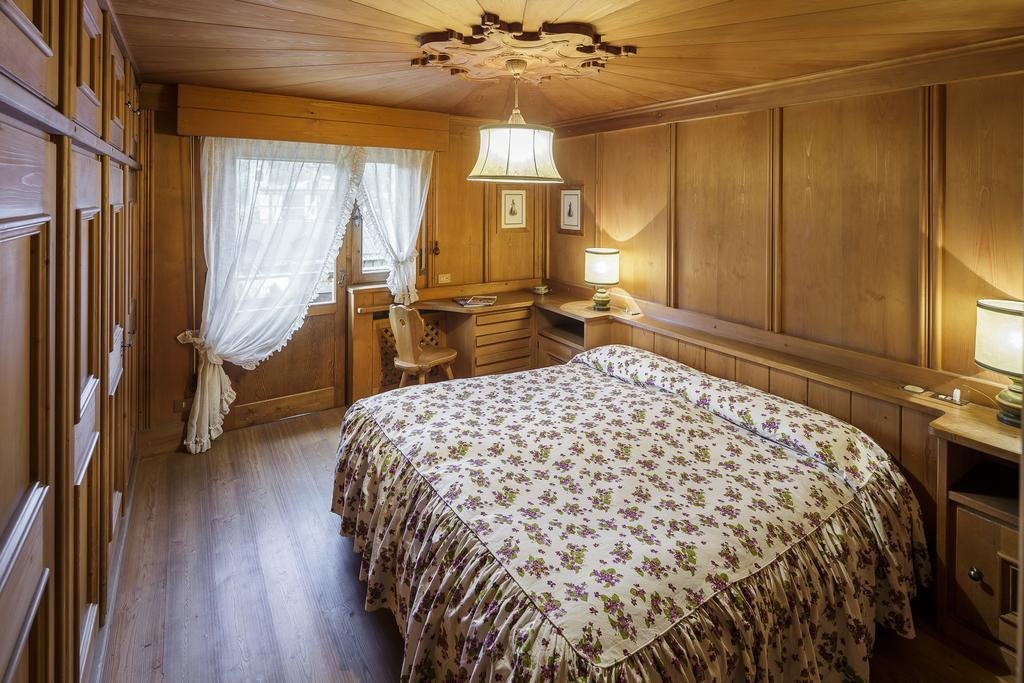 Villa Riadezeto - Stayincortina Cortina d'Ampezzo Bagian luar foto