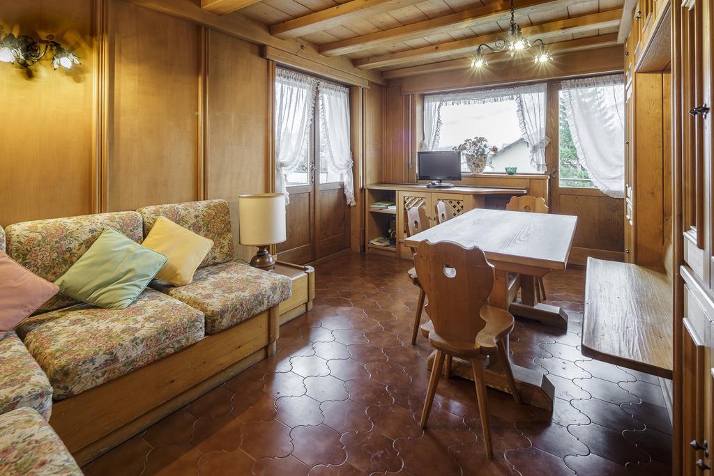 Villa Riadezeto - Stayincortina Cortina d'Ampezzo Bagian luar foto
