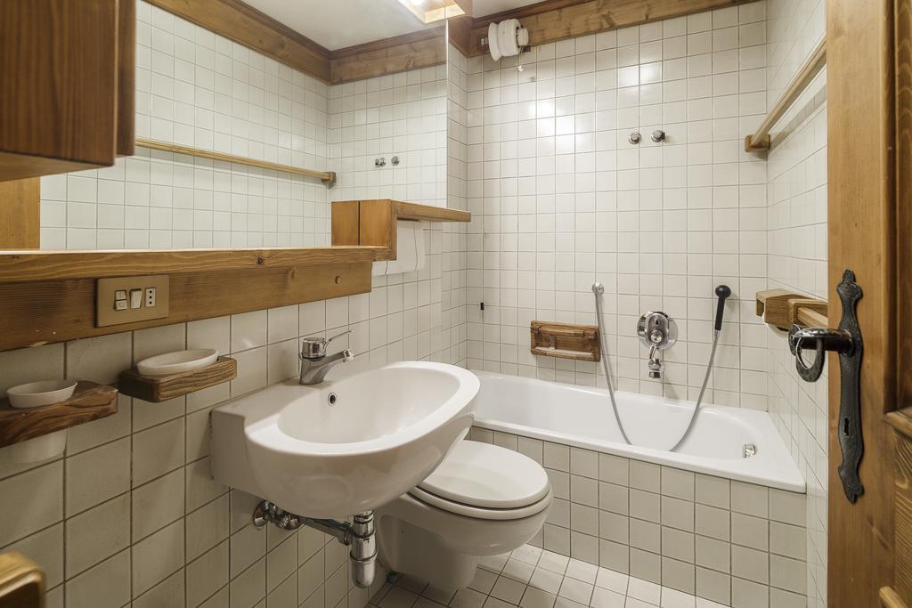 Villa Riadezeto - Stayincortina Cortina d'Ampezzo Bagian luar foto